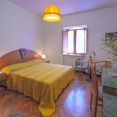 Affittacamere Villa Gigli ซีโรโล ภายนอก รูปภาพ